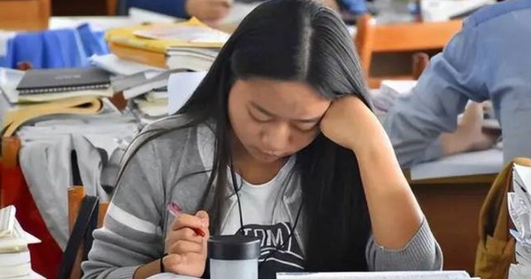 View - Một kiểu "bất hiếu" mới âm thầm xuất hiện - là khi con cái vẫn đang nỗ lực mà cha mẹ đã vội thất vọng