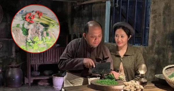 Gallery - Những hàng phở "ngập hành" ở Hà Nội mà bạn có thể ghé ăn sau khi xem Đào, Phở Và Piano