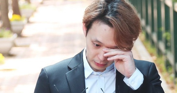 Gallery - Biến căng: Nam ca sĩ hạng A bị quản lý kiện vì khoản tiền lương gần 11 tỷ trong vòng 6 năm