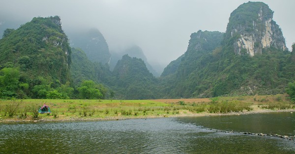 Gallery - Phát hiện thảo nguyên xanh cách Hà Nội chưa tới 100km, được so sánh như “vịnh Hạ Long trên cạn”