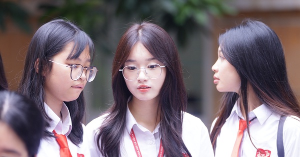 Đáp án đề thi vào lớp 10 Hà Nội năm 2024 CHÍNH THỨC