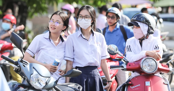 Hướng dẫn chi tiết cách tra cứu điểm thi Tốt nghiệp THPT 2024 của từng tỉnh, thành ngay trên ứng dụng Zalo