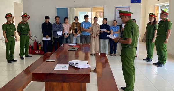 Tạm giam thư kí Nguyễn Thị Hạnh sinh năm 1999