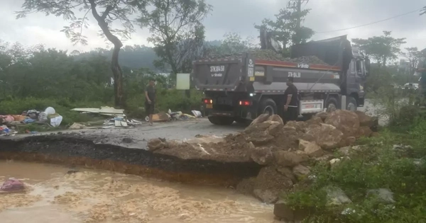 Vỡ bờ sông Vinh, nước ào ạt tràn vào khu đô thị