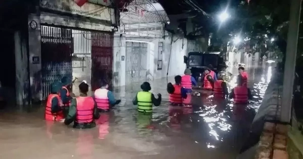 Hà Nội di dời hơn 60 hộ dân trong đêm