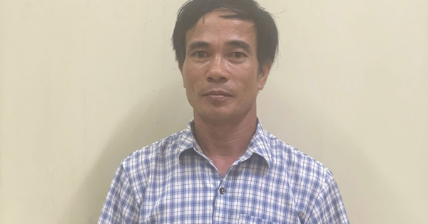 Tạm giữ Lê Văn Hoà