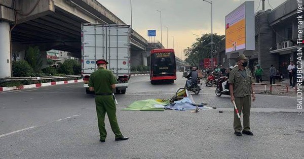 Hà Nội: Va chạm với xe ô tô, nữ sinh lớp 9 tử vong thương tâm