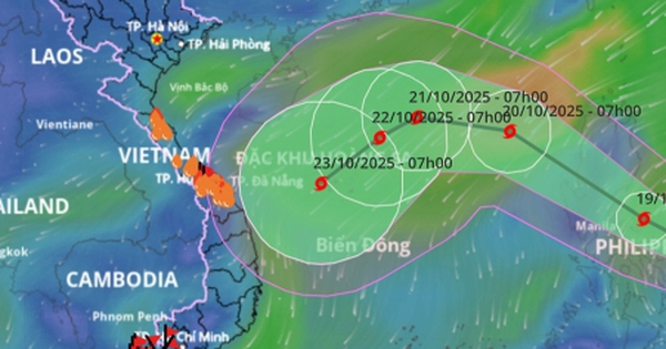 Chiều tối mai bão Fengshen vào Biển Đông, miền Trung lại đối diện đợt mưa lớn