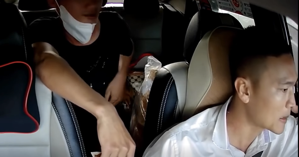 Người cha nhận tin con nhỏ qua đời nhưng không đủ tiền quay lại bệnh viện, tài xế lặng lẽ làm điều không ngờ