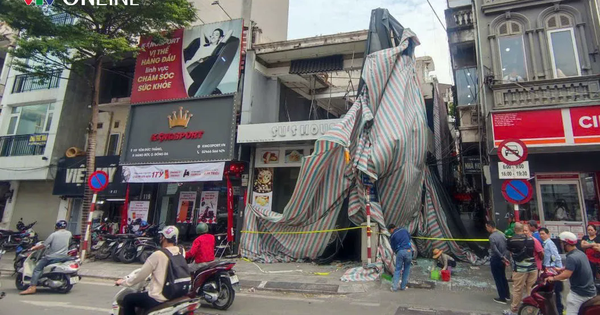 Điều tra vụ tấm bê tông rơi trúng người đi đường ở Hà Nội, 1 người tử vong