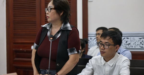 Mẹ kế của cố diễn viên, người mẫu Đức Tiến bất ngờ cho lời khai tại tòa