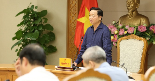 Bão số 11 Matmo hết sức nguy hiểm, "thiên tai chồng thiên tai"