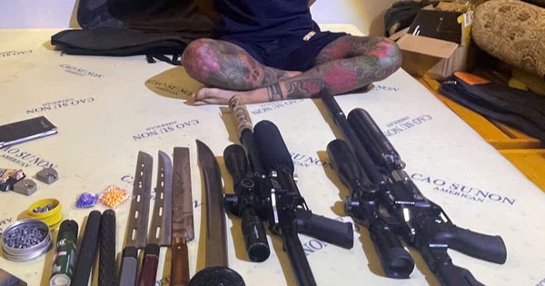 Bắt nhân viên tiệm massage Nguyễn Hồng Lộc