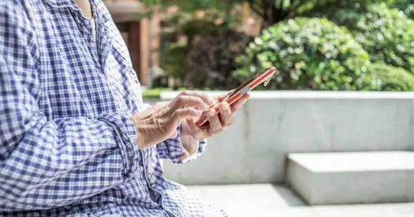 Người trung niên phải "tàn nhẫn" làm 3 điều này, về già mới không hối hận