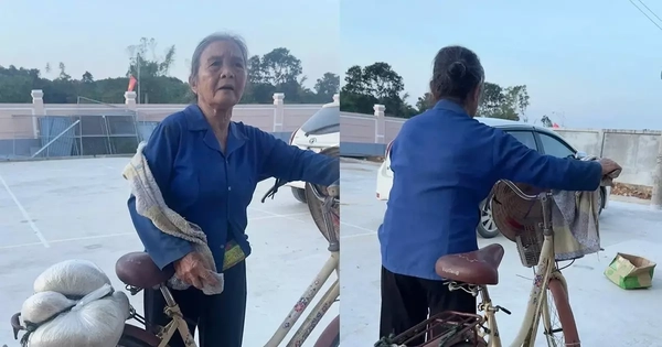 Rưng rưng món quà của cụ bà 72 tuổi gửi vào vùng lũ