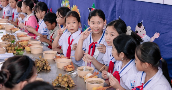 “Treo những bữa Thương” - Bữa tiệc Trung Thu đặc biệt giữa núi rừng, mang niềm vui đến những em nhỏ vùng cao