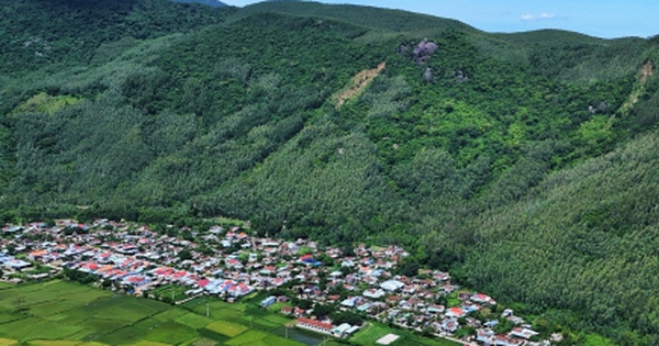 4 năm sau sạt lở kinh hoàng, người dân dưới chân núi Cấm vẫn ôm đồ đi ở nhờ