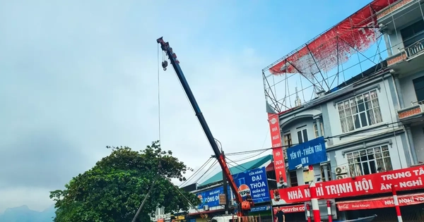 100 thuyền, xuồng từ Chùa Hương tiến về vùng lũ trợ giúp người dân Thái Nguyên, Bắc Ninh