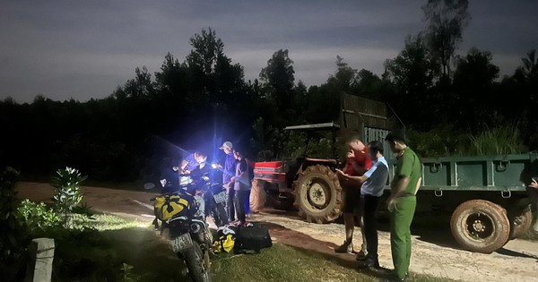 Nghẹt thở giải cứu 2 du khách Hà Lan lạc giữa rừng