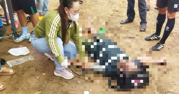 Người đàn ông bất ngờ ngã gục, tử vong khi đang xem bóng đá