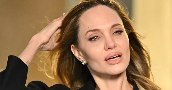 Brad Pitt tung đòn chí mạng vào Angelina Jolie