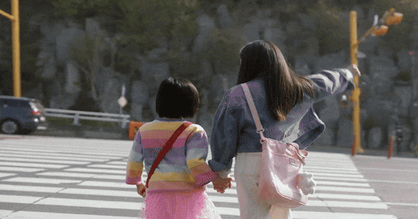 Thần đồng diễn xuất 1 năm đóng 8 phim gây bão MXH, chỉ 1 ánh mắt cũng khiến cả thiên hạ nín thở