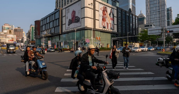 Buồn của tỉnh có GDP cao hơn Hàn Quốc: Tung tiền tỷ khuyến mại nhưng người dân thờ ơ giữ chặt hầu bao, nguy cơ mất vị thế hàng thập kỷ