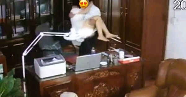 Những người phụ nữ trong clip thân mật của Chủ tịch Hội đồng quản trị không phải là giáo viên của trường!