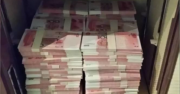 Tối bỏ hơn 264 triệu đồng tiền mặt vào két sắt, sáng hôm sau đã “bay mất” 36 triệu: Cảnh sát kiểm tra camera, vạch trần "chiêu trò" của kẻ trộm