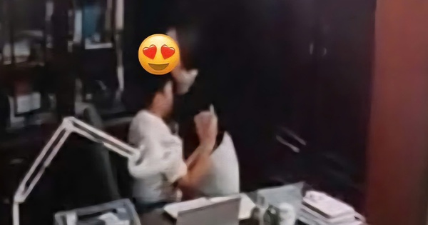 Diễn biến mới vụ người đàn ông "thân mật" với n...