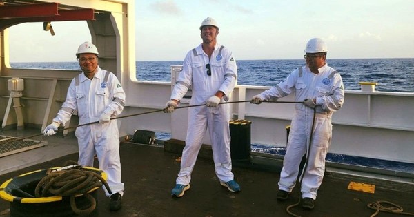 Phát hiện ‘kho báu’ trải dài 2 triệu km² sâu dưới đáy biển, Mỹ và Trung Quốc lập tức vào cuộc, quyết giành lợi thế