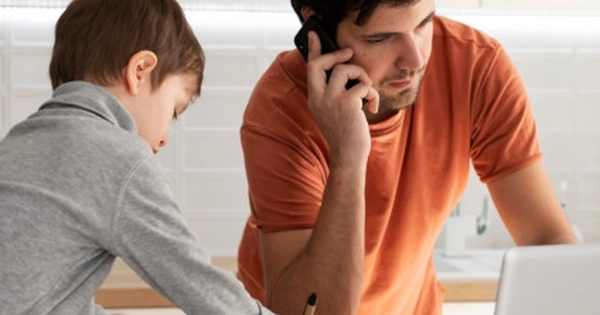 Cha mẹ bỏ bê không giáo dục con trẻ có thể bị xử phạt đến 20 triệu đồng