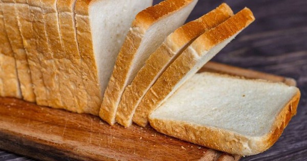 Mẹo bảo quản bánh mì khiến người xem phải thốt lên: “Trời ơi, sao tôi chưa  từng nghĩ ra cách này”