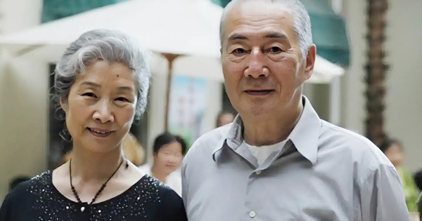 Ông bố bị chế nhạo vì đẻ tận 8 đứa con gái, "toàn một lũ vịt giời": 30 năm sau, ông là người cười to nhất làng!