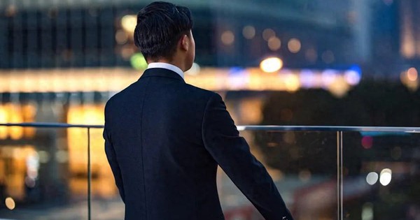 Đừng đổ lỗi cho vận đen: Chính 3 hành vi EQ thấp này đang kéo bạn xuống đáy ở nơi làm việc