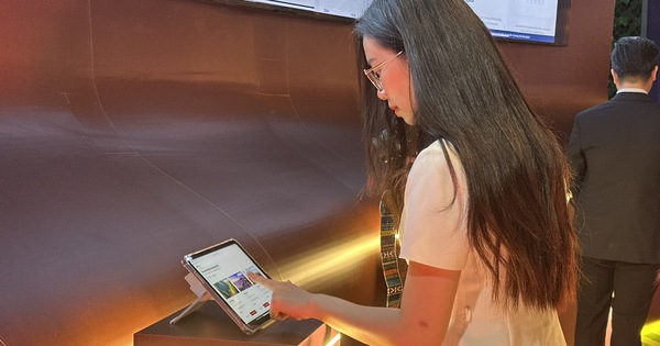 For the first time, Vietnam has a "travel assistant" to accompany tourists from A to Z, ensuring all accurate information.