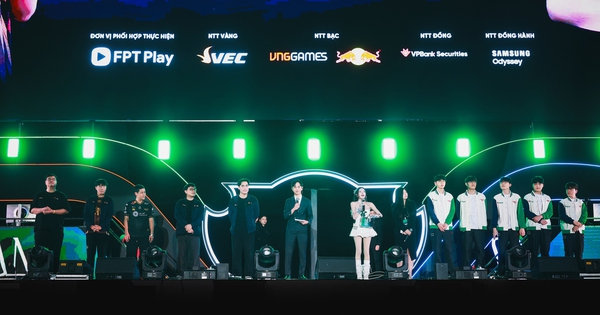 Fan meeting T1 - Dấu ấn một sự kiện hoành tráng gây nhiều tranh cãi, Ban tổ chức nói gì?