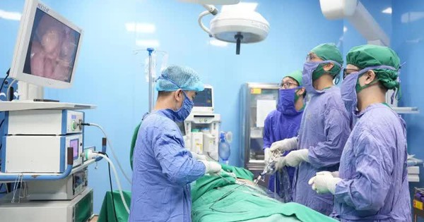 Phẫu thuật liên tiếp hai ca thủng ruột do dị vật xương