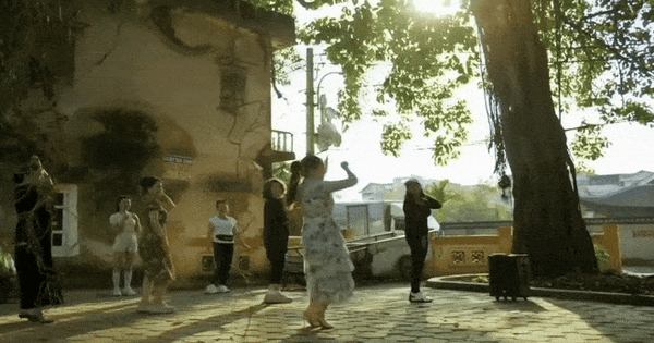 Việt Nam không có mỹ nhân nào U50 vẫn như công chúa thế này đâu: Ăn gì mà đẹp thế, đố ai đoán được tuổi thật