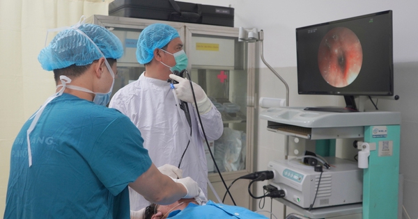 Người đàn ông bị "bỏ quên" răng giả trong phổi suốt 20 năm