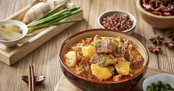 Bữa cơm mùa đông, khuyên bạn nên ăn 4 món "nóng" này để cấp ẩm cho da khô, giải nhiệt bên trong cơ thể