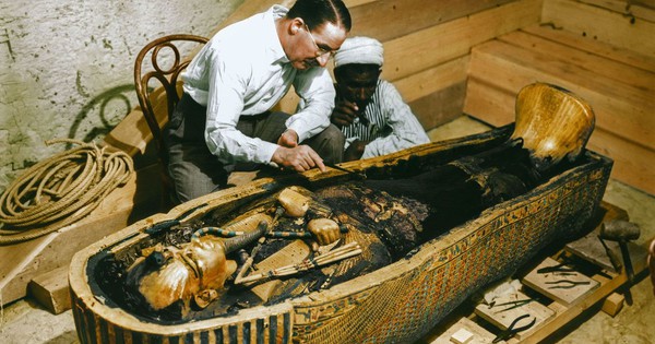 Giải mã bí ẩn trong lăng mộ hơn 3.000 năm còn nguyên vẹn của Vua Tut: Cứ ai lại gần đều thiệt mạng