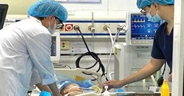 Phối hợp liên khoa cứu sống bệnh nhi sốc tim do viêm cơ tim virus