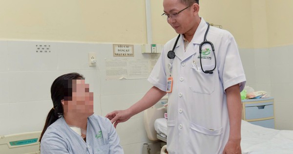 Can thiệp nội mạch lấy dị vật mắc kẹt trong tim nữ bệnh nhân