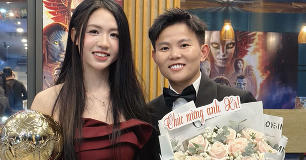 Hotgirl xinh như búp bê cực tình bên Quả bóng Vàng nữ Việt Nam 2025 là ai?