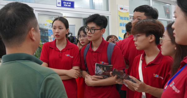 Ngoại ngữ nào tạo "đòn bẩy lương", giúp ứng viên tăng thu nhập 30-100%?