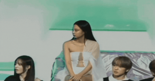 Đoạn video khiến tất cả fan BLACKPINK đau lòng