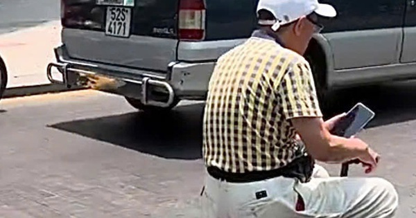 Đã xác định người đàn ông cưỡi vali ở trung tâm TP HCM