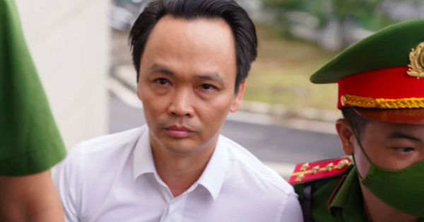 Cựu chủ tịch FLC Trịnh Văn Quyết và 2 em gái nộp khắc phục gần 1.000 tỉ đồng