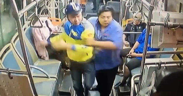 Xác định được người mặc áo xe ôm công nghệ đánh tài xế xe buýt